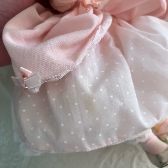 2 Shirley Temple Classic Dolls - Picture 4 of 8